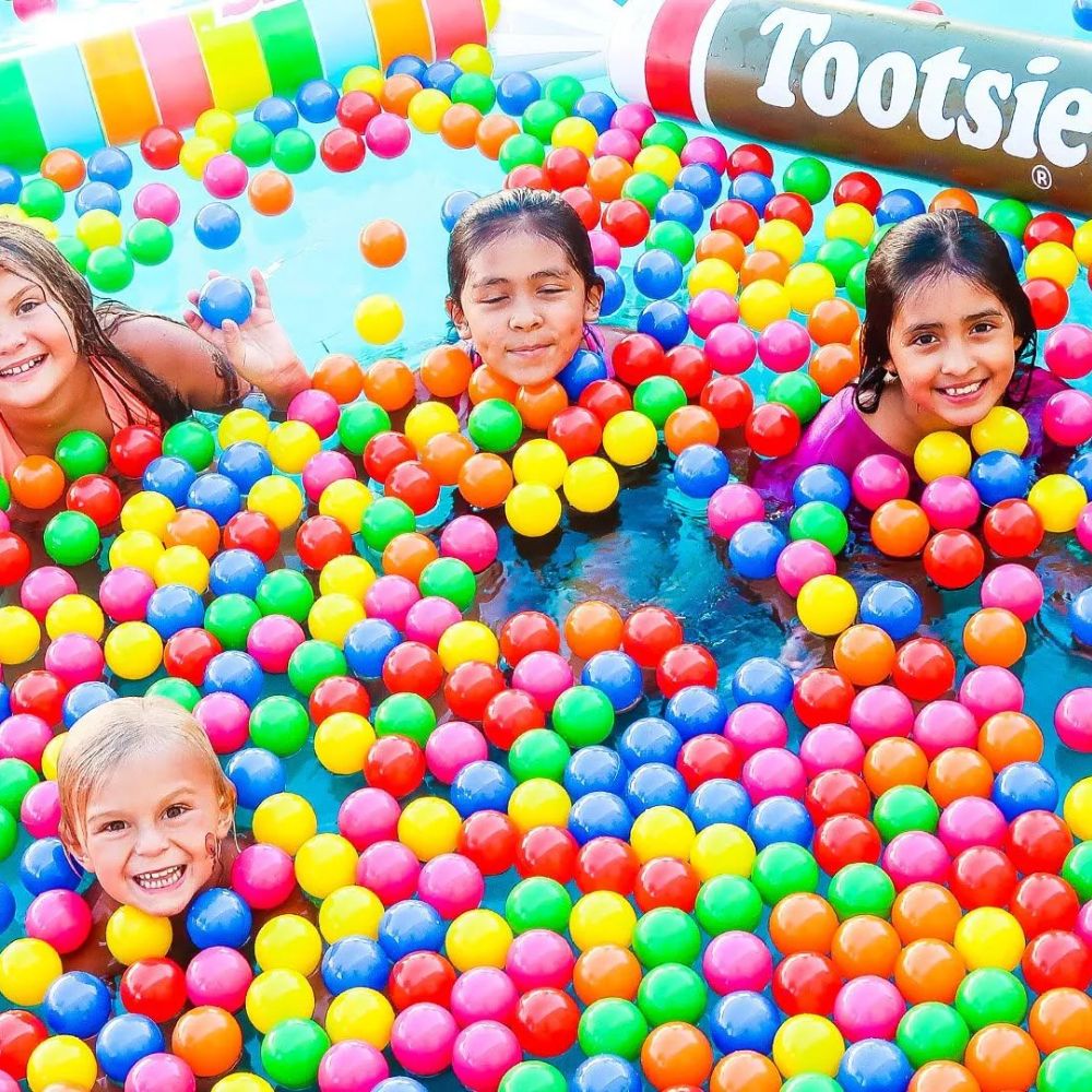 Spielkugeln Schwimmbad